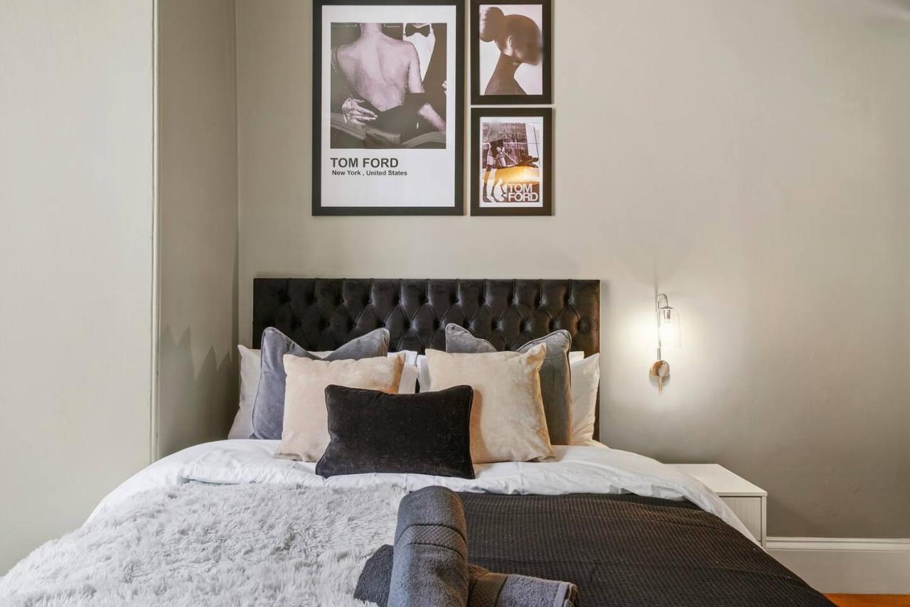 Lovely Central Wakefield Apartment - Parking Esterno foto